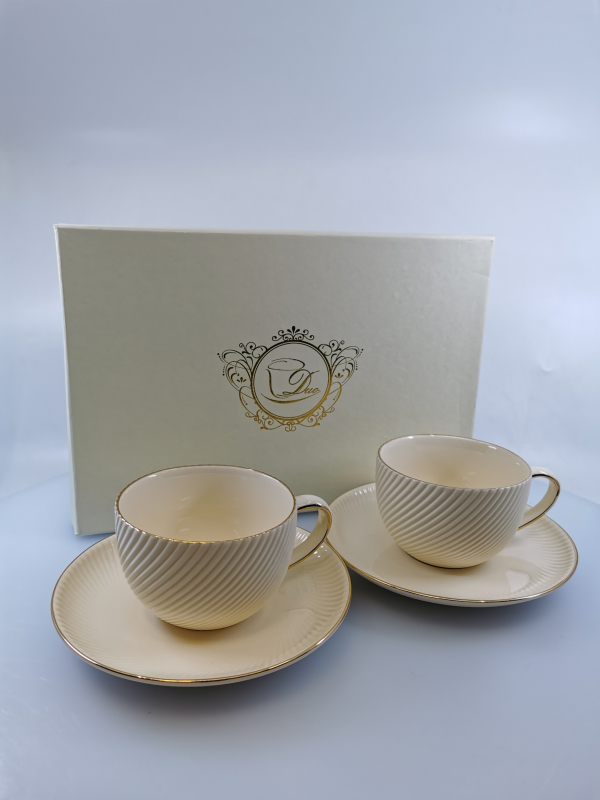 Šálky 2set, béžové so zlatým lémom, 8,5x6cm