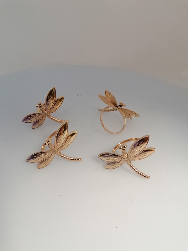 4 sada praciek na servítky