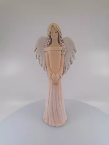 Sadrový anjel so srdcom 125- pomarančový