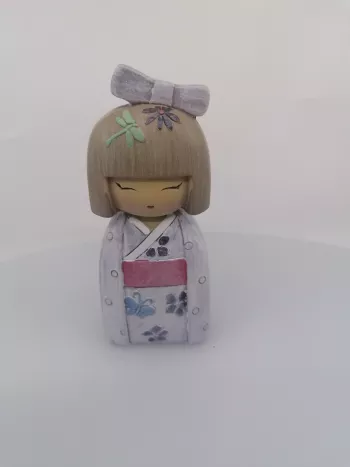 Mala dekoračná gejša