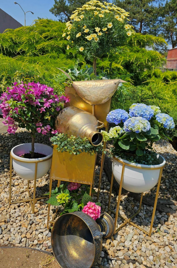 Plechová váza, zlatá, 36x20 cm