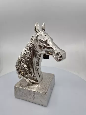 Dekoračná soška koňa, strieborná, 13x28 cm