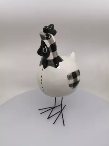 Dekoračná veľkonočná sliepka, bieločierna, 14,6x13,8x29,5cm