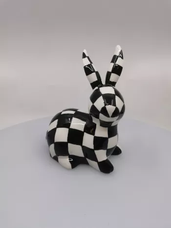 Dekoračný veľkonočný zajac, bieločierny, 14,4x10,2x19,2 cm