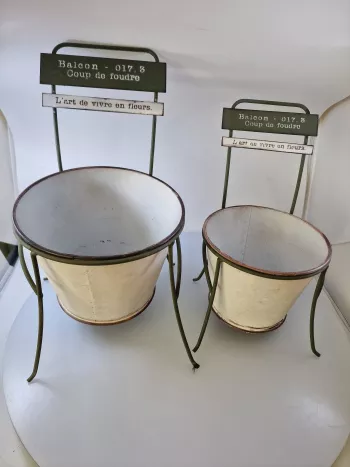 Plechové nádoby, tvar stoličky, svetlé, 2 ks v sade