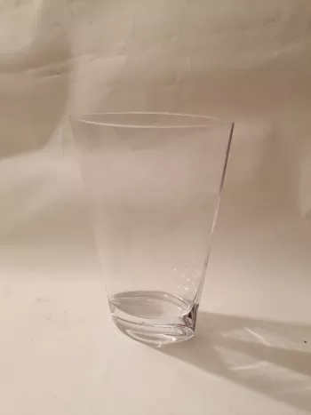Ploská sklenená váza 20x30x9cm
