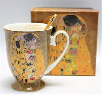 Gustáv Klimt,  The Kiss, Hrnček 325ml, zlatý