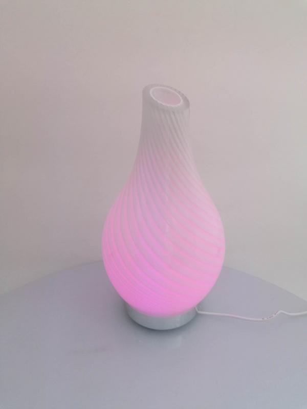 Difúzorová lampa biela