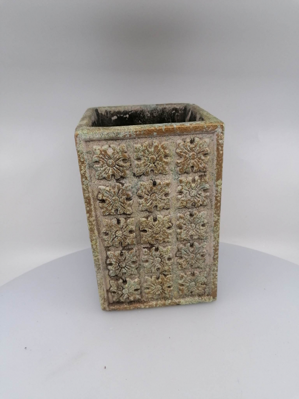 Hranatý obal na kvety 20x13x13cm