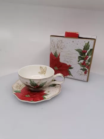 Vianočná porcelánová mocca šálka a podšálka s dekorom vianočnej ruže, 120ml