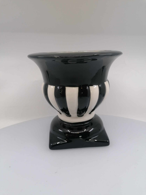 Keramický dekoračný obal v bielo-čiernej farbe 16,5x16,5 cm