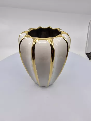 Strieborná keramická váza so zlatým zdobením, 19x15 cm