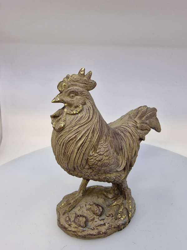 Dekoračná sliepka, hnedá so zlatým dekorom, 20x17 cm