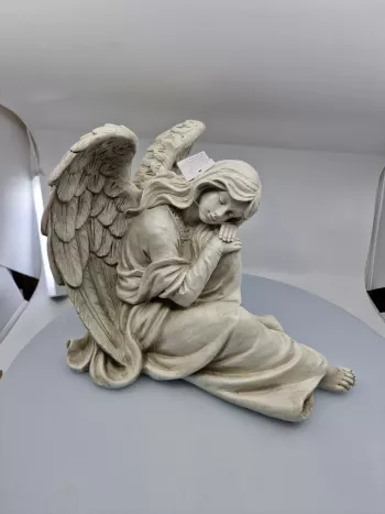 Dekoračný spiaci anjel, tmavosivý, 28x34x22 cm 