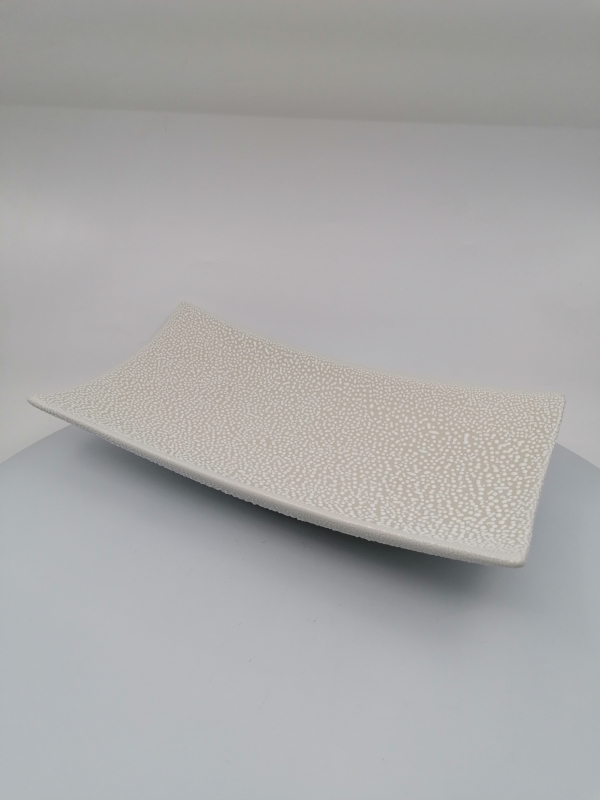 Keramický tanier s rosným efektom 31x17x7cm
