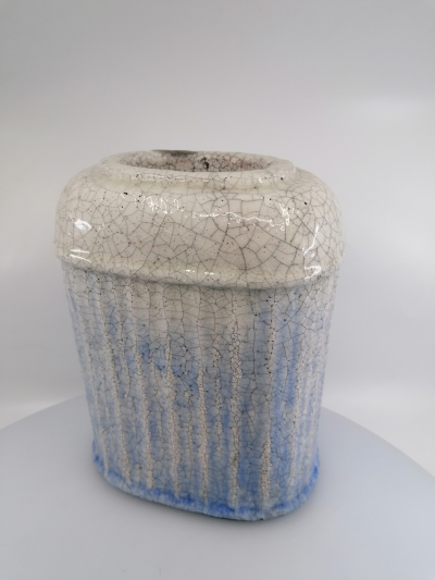 Úzka terakotová váza 26x13x22cm