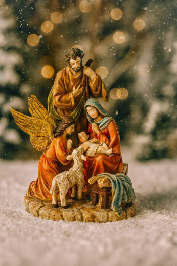 Soška, vianočná rodina, farebná, 35x27x22 cm