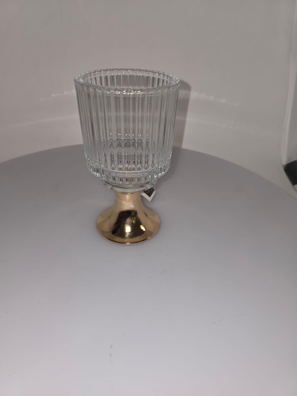 Sklenený svietnik s kovovým spodkom, 16 cm