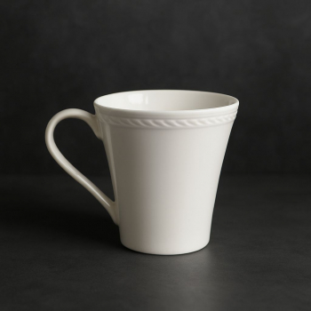 Šálka, biela, porcelánová