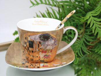 Šálky s podšálkami a lyžičkami, G. Klimt, bozk, 2 ks v balení