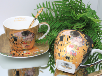 Šálky s podšálkami a lyžičkami, G. Klimt, bozk, 2 ks v balení