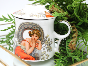 Hrnček so zaparovačom a vrchom, svetlý, G. Klimt