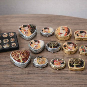 Sada 16 puzdier, G. Klimt