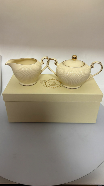 Cukornička a mliečnik, Ecru, béžová