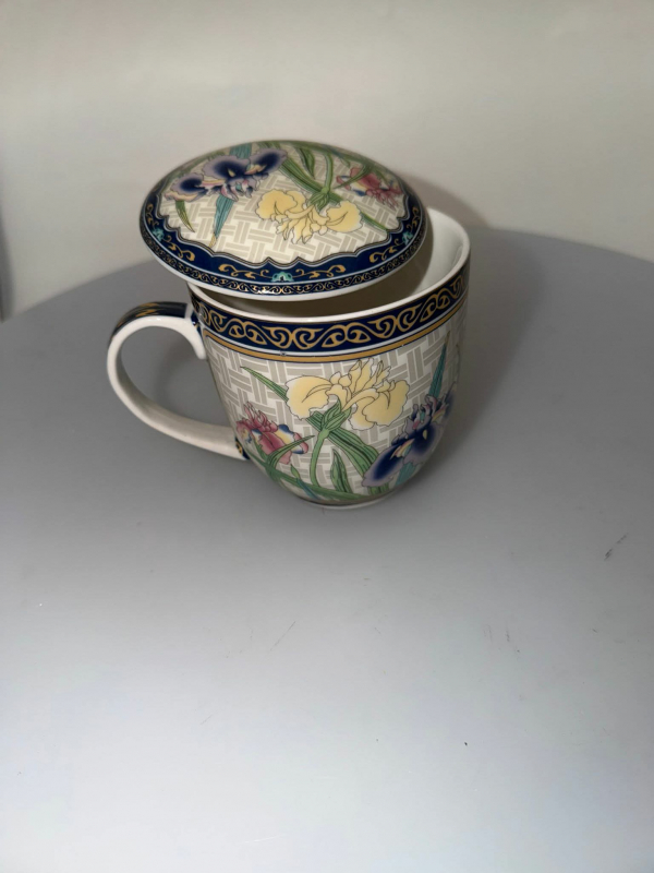 Hrnček na čaj s poklopom, Bilinkáč, kvetinový