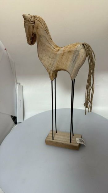 Drevený dekoračný koník, hnedý