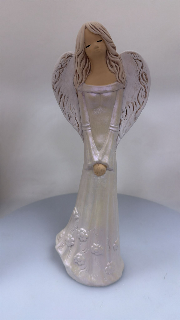 Dekoračný sádrový anjel ANIELKA, biela perleť, 37x13 cm