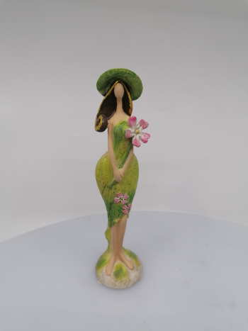 Dekoračná Figurína žena 18 cm