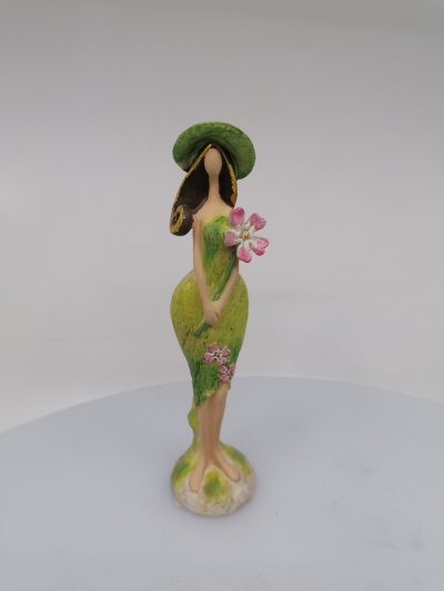 Dekoračná Figurína žena 18 cm