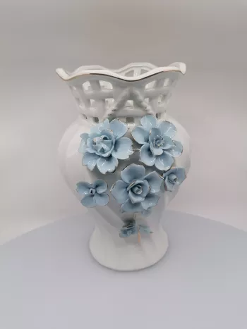 Keramická váza biela s modrými kvetmi, 25x14 cm	