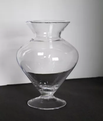  Sklenená váza 22x16.5cm